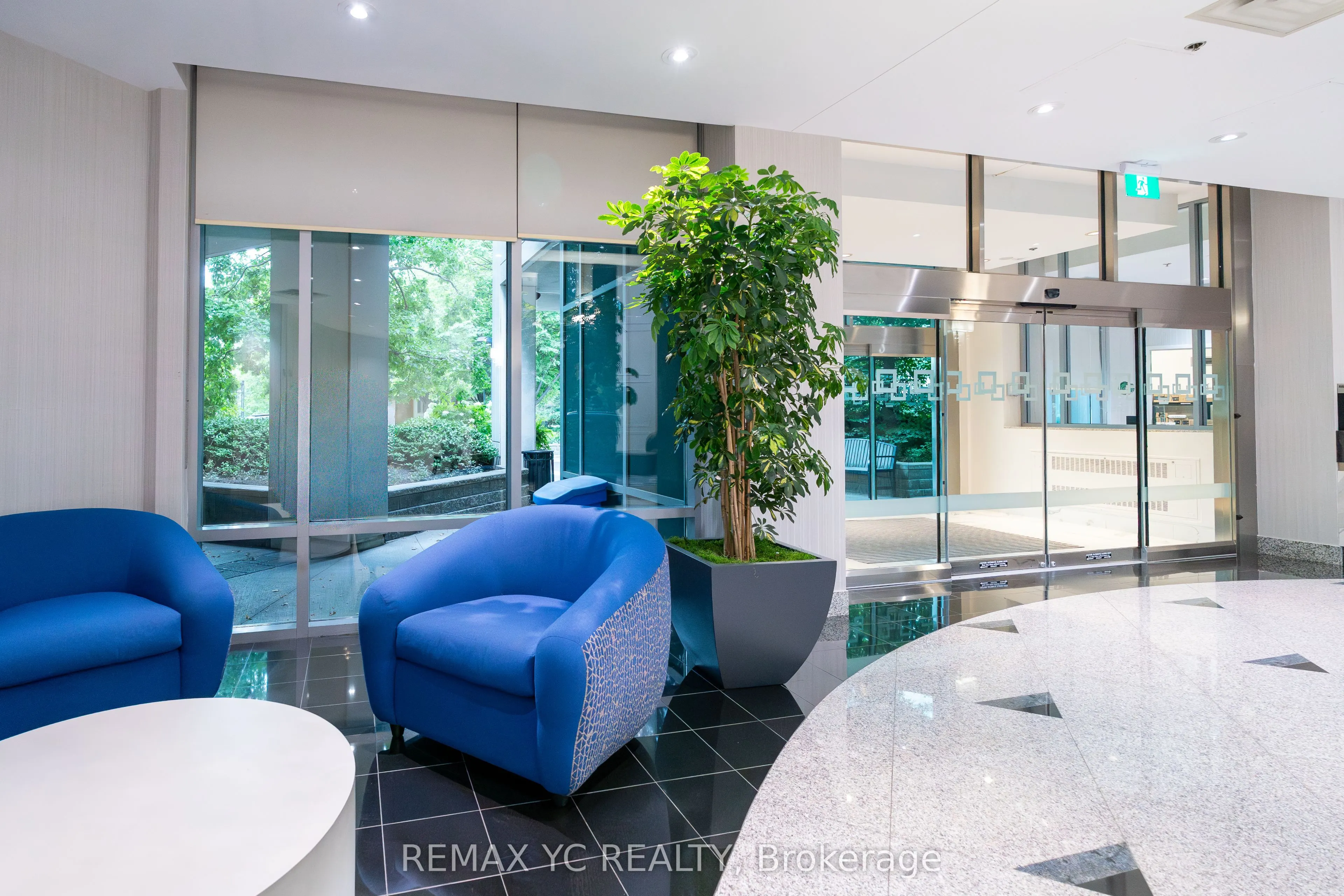 16 Harrison Garden Boulevard, #2612