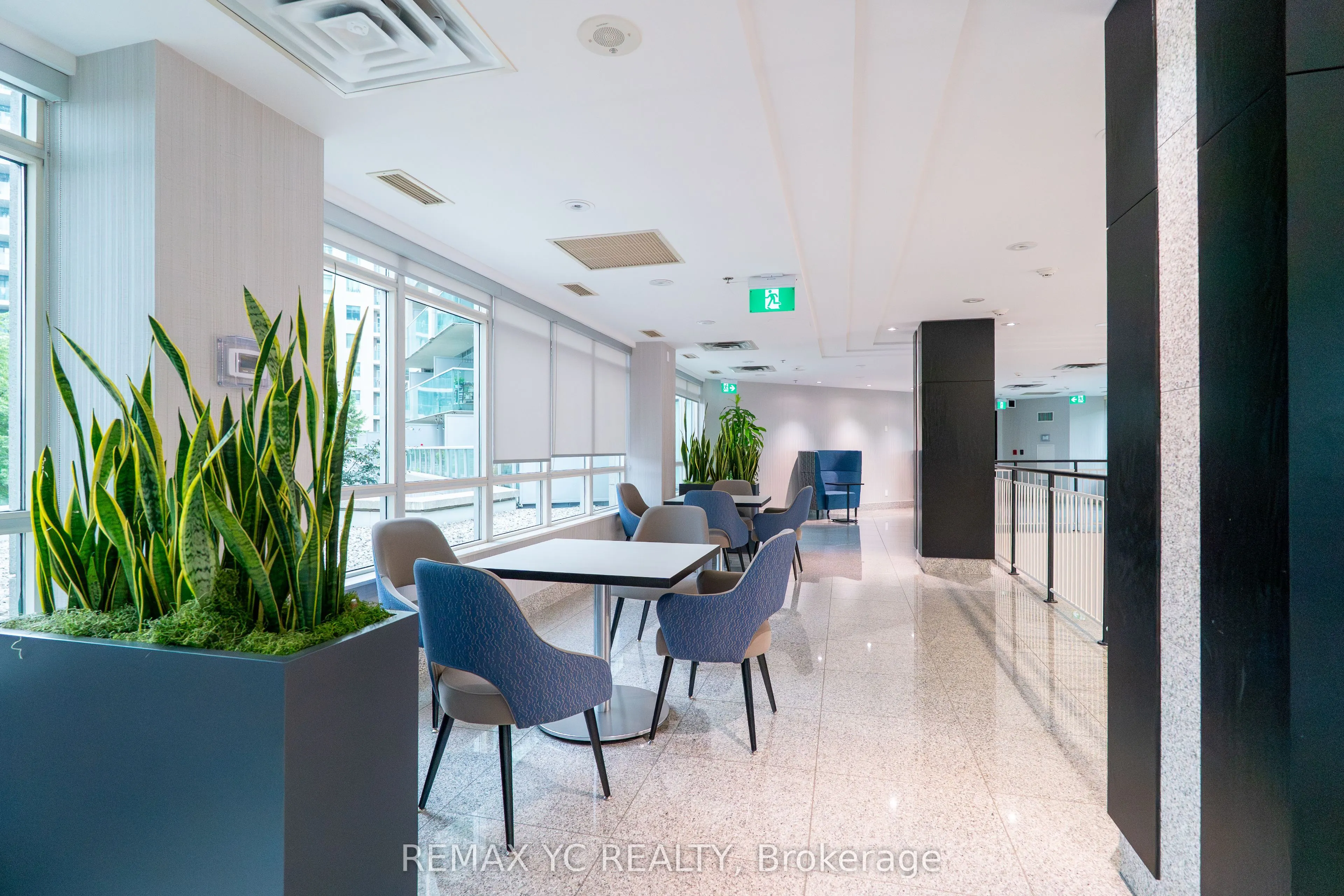 16 Harrison Garden Boulevard, #2612