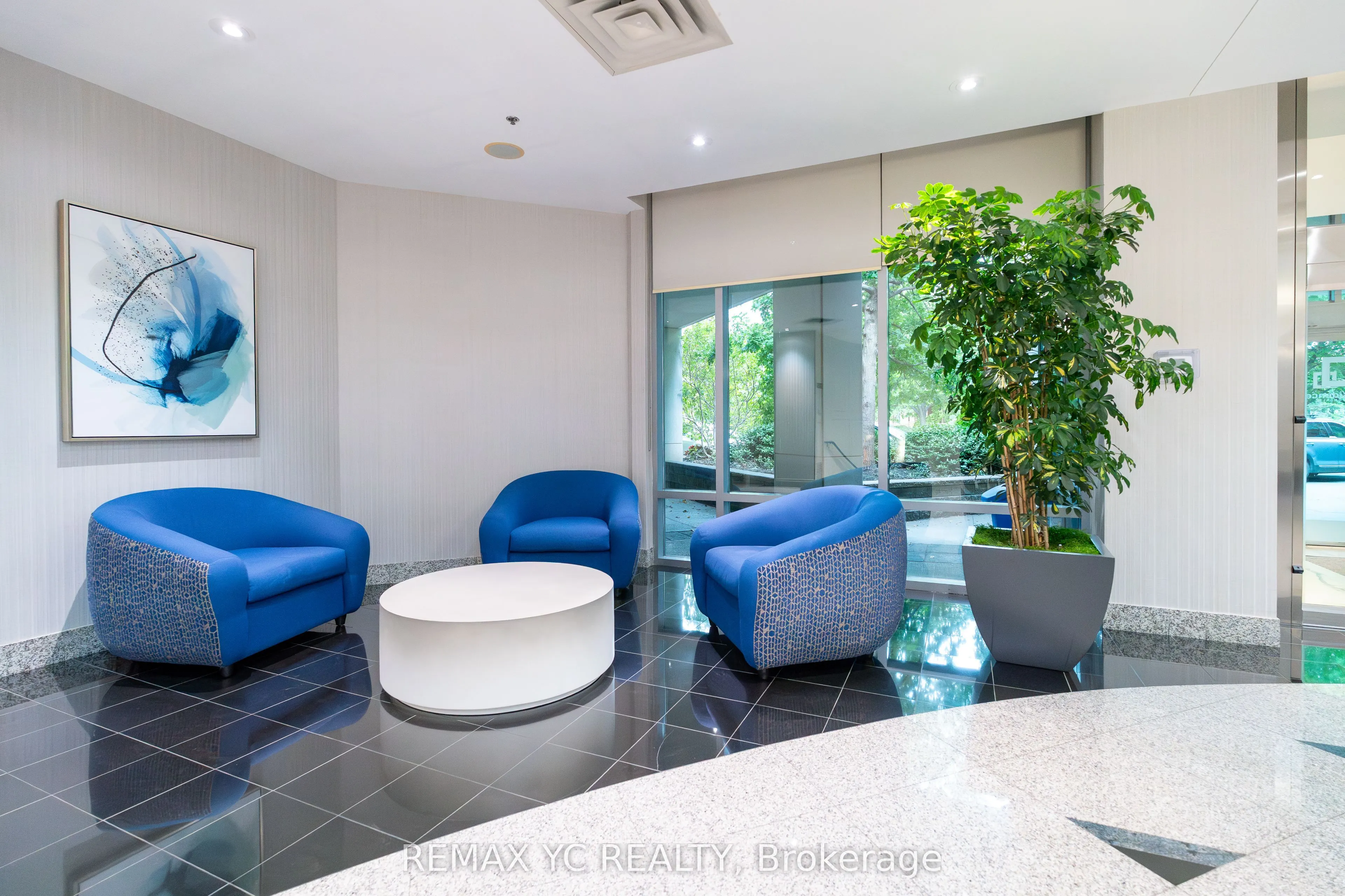 16 Harrison Garden Boulevard, #2612