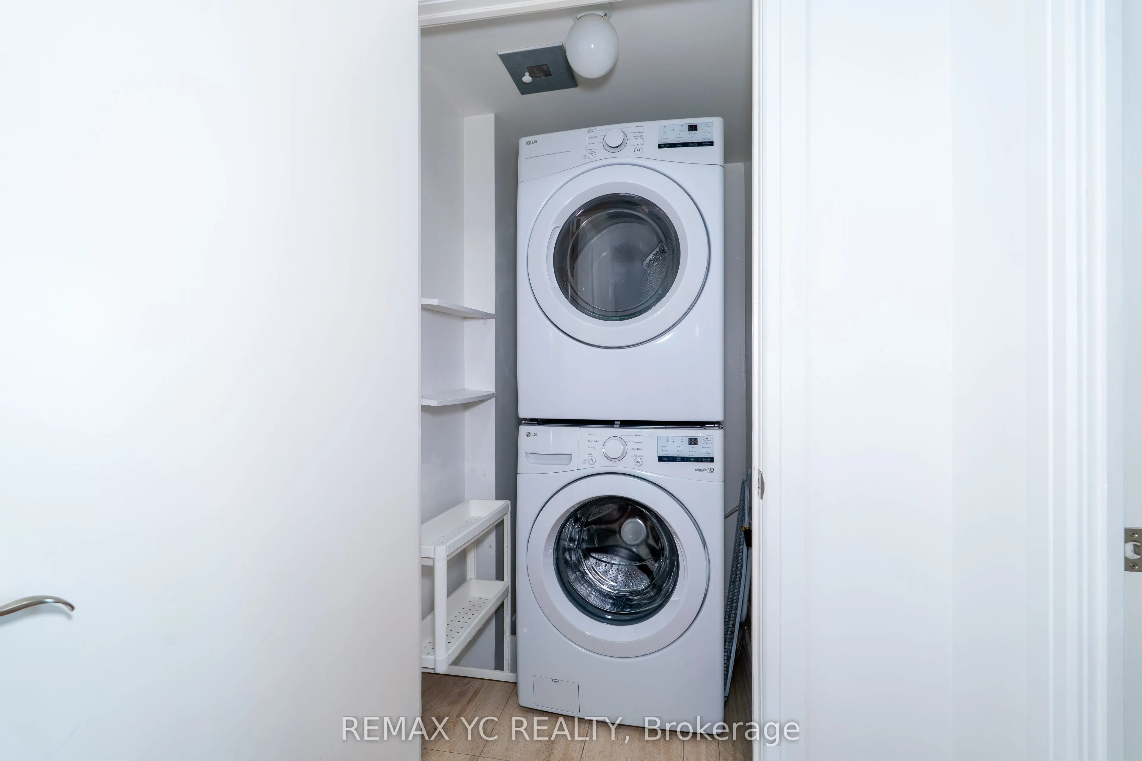 16 Harrison Garden Boulevard, #2612