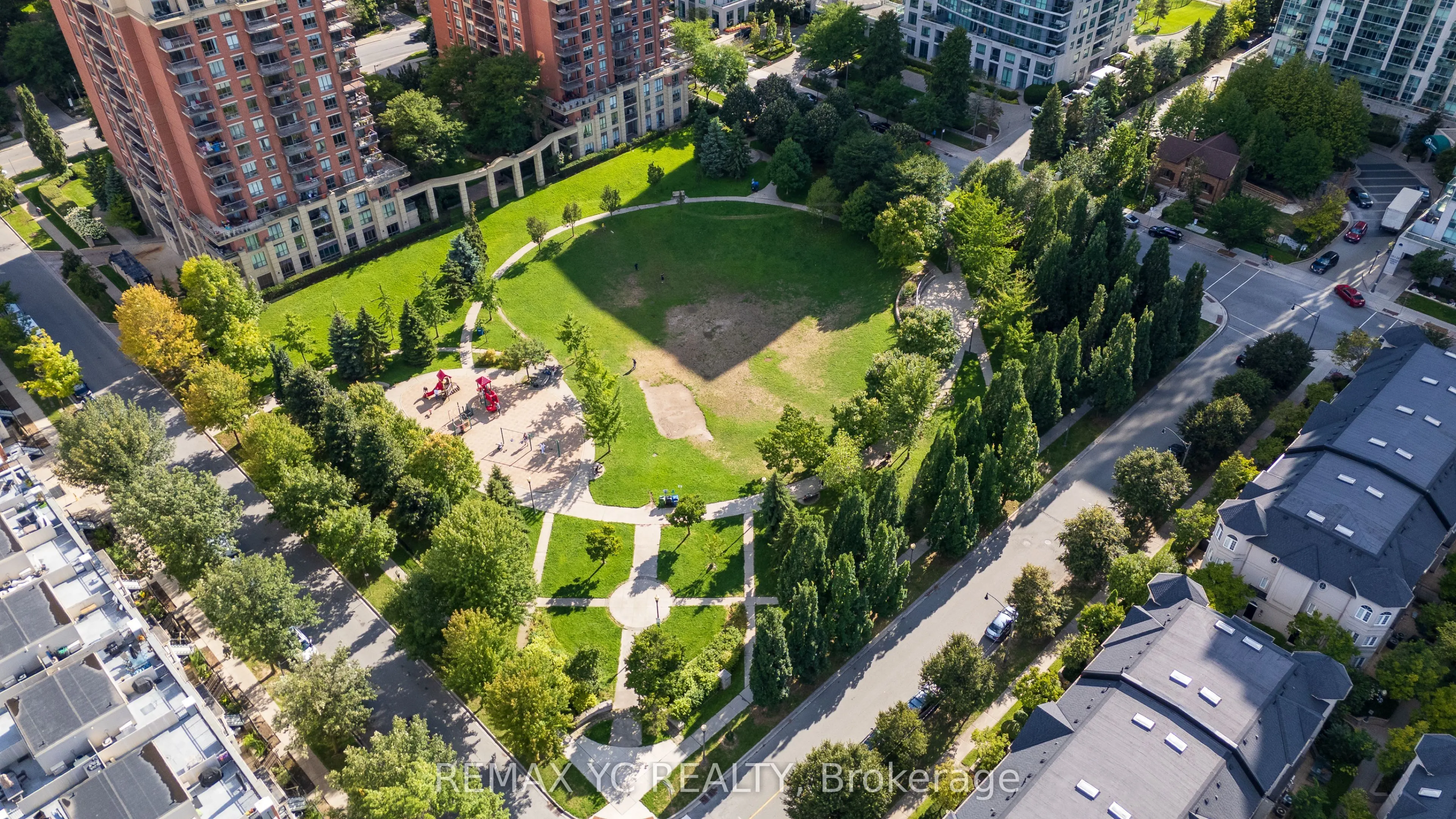 16 Harrison Garden Boulevard, #2612