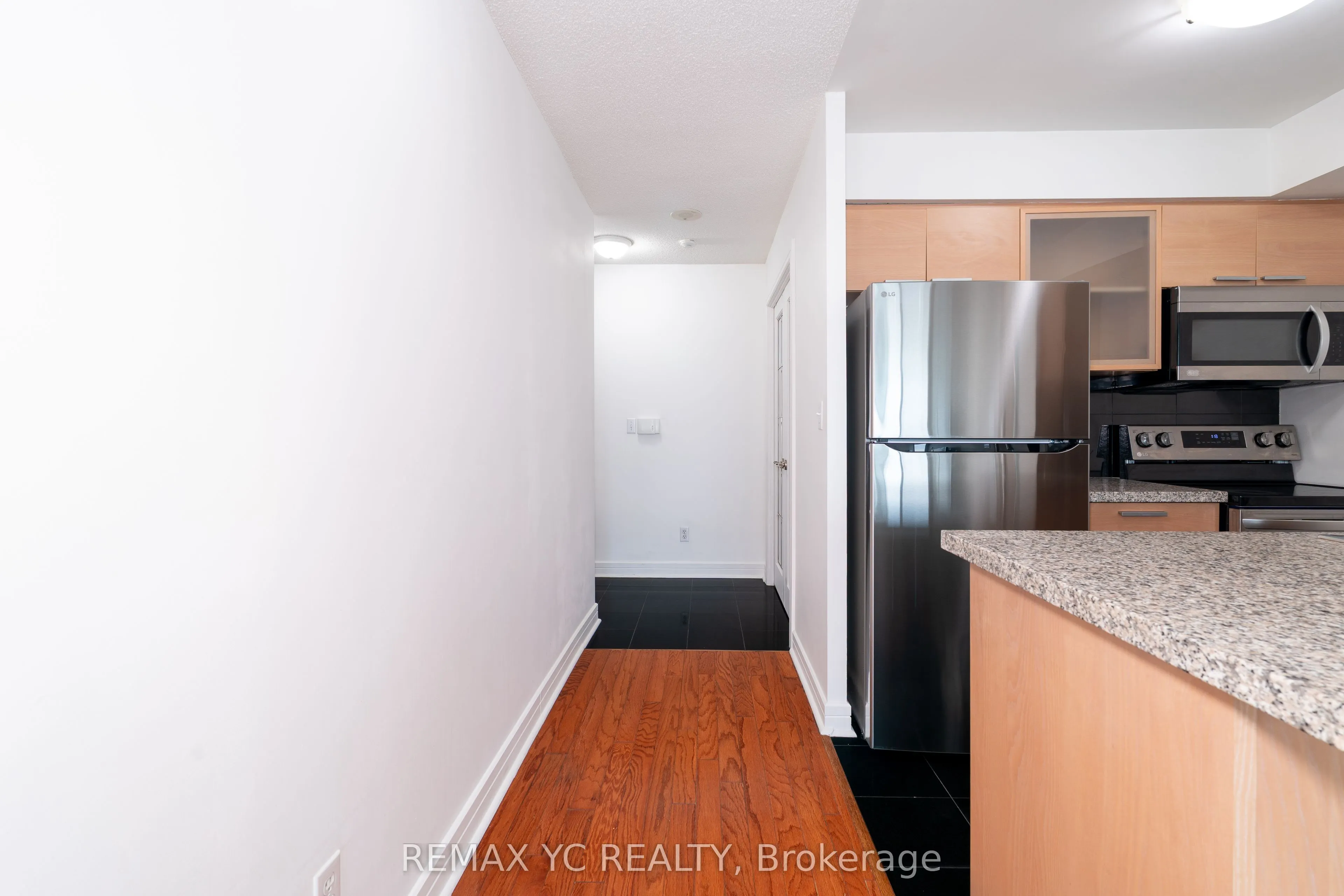 16 Harrison Garden Boulevard, #2612