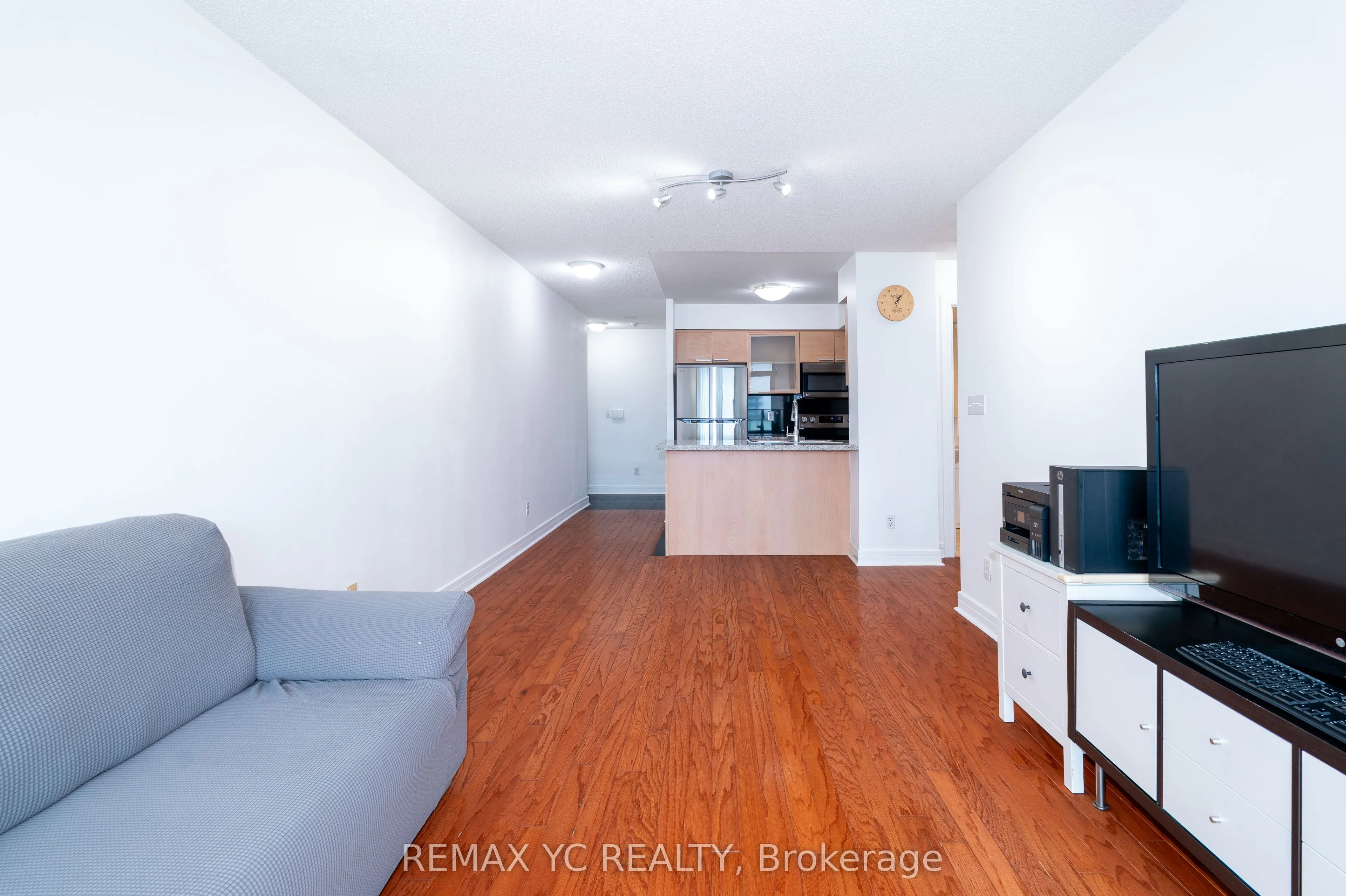 16 Harrison Garden Boulevard, #2612