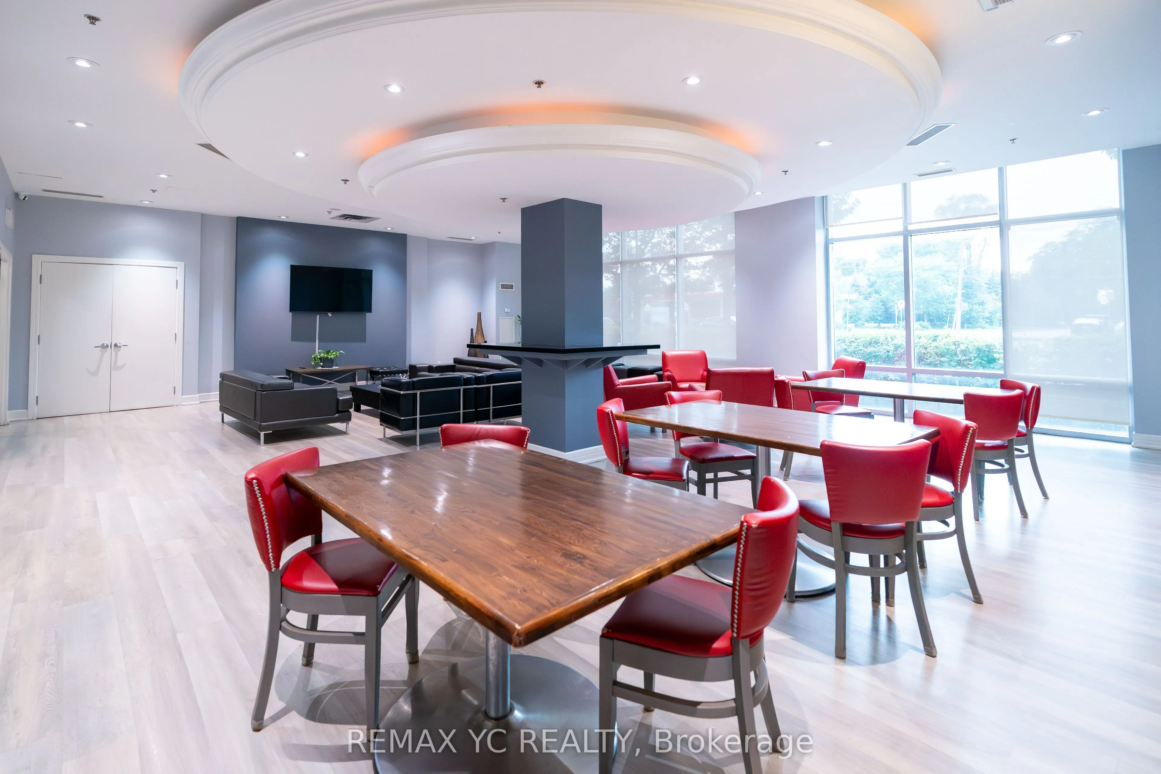 16 Harrison Garden Boulevard, #2612