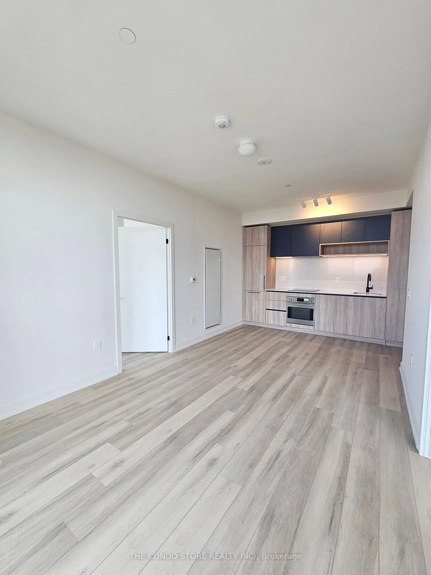 181 Sterling Road, #1511
