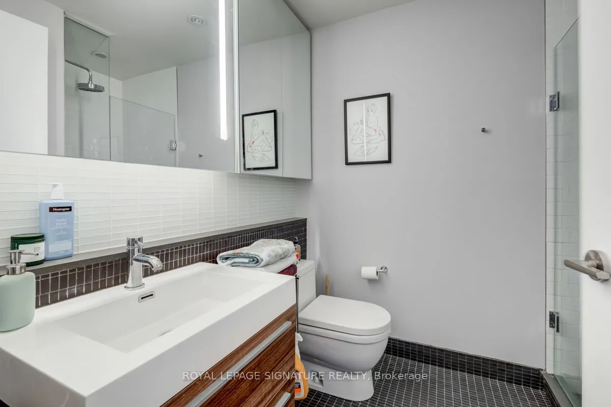 8 Dovercourt Road, #707