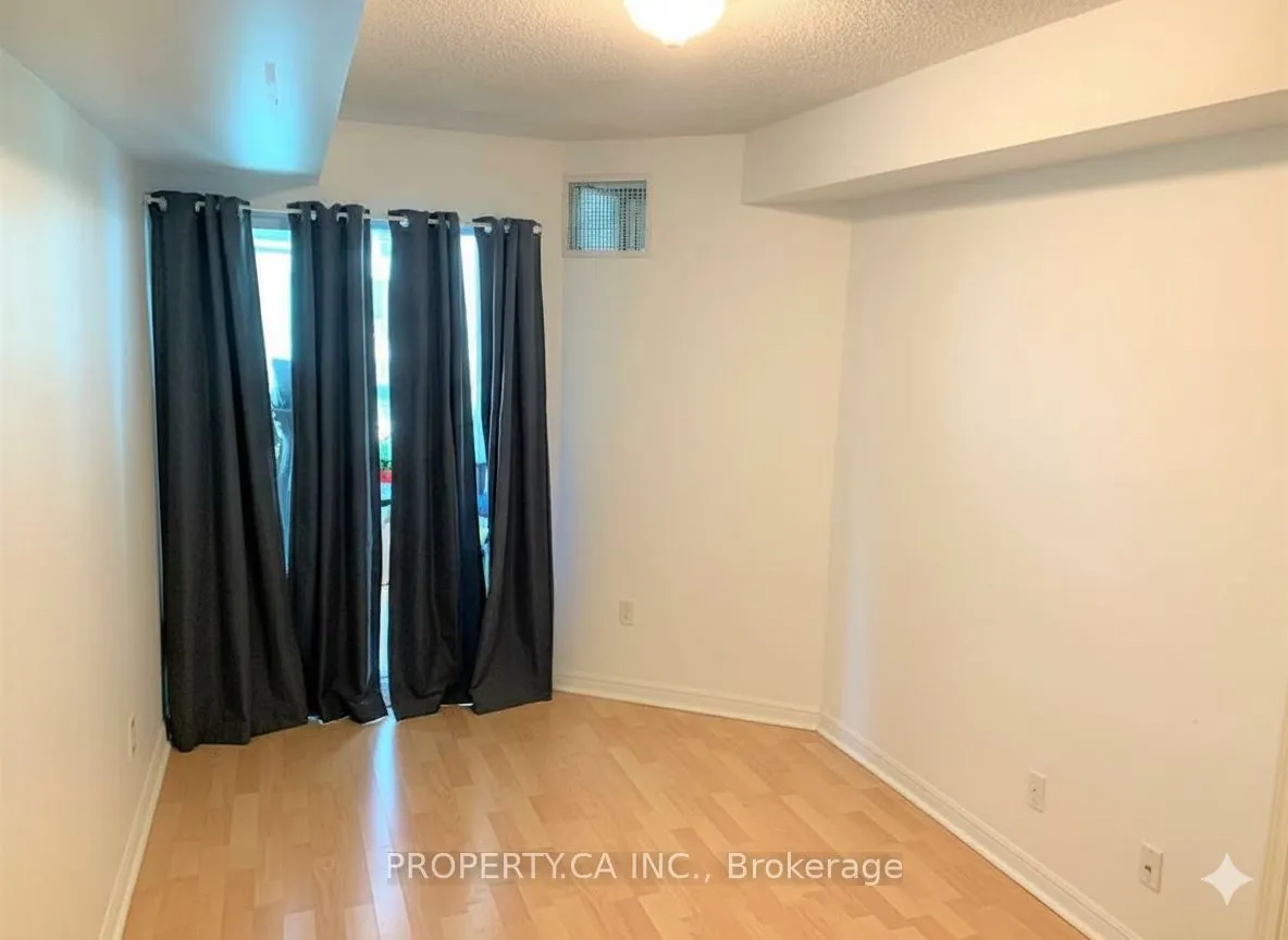 228 Queens Quay W, #510