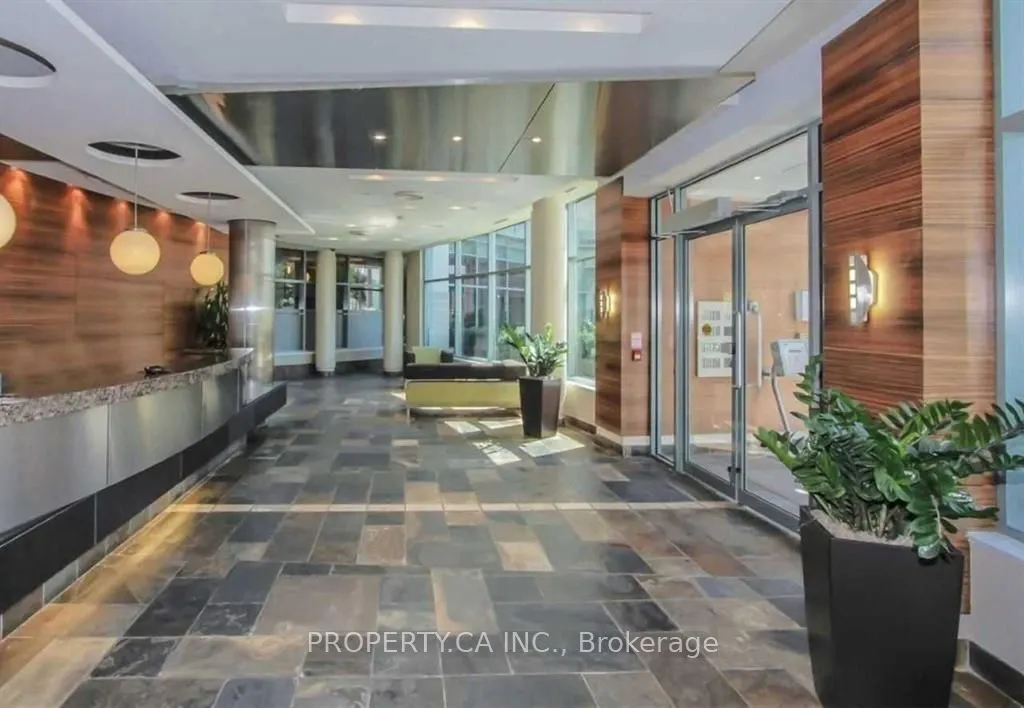 228 Queens Quay W, #510