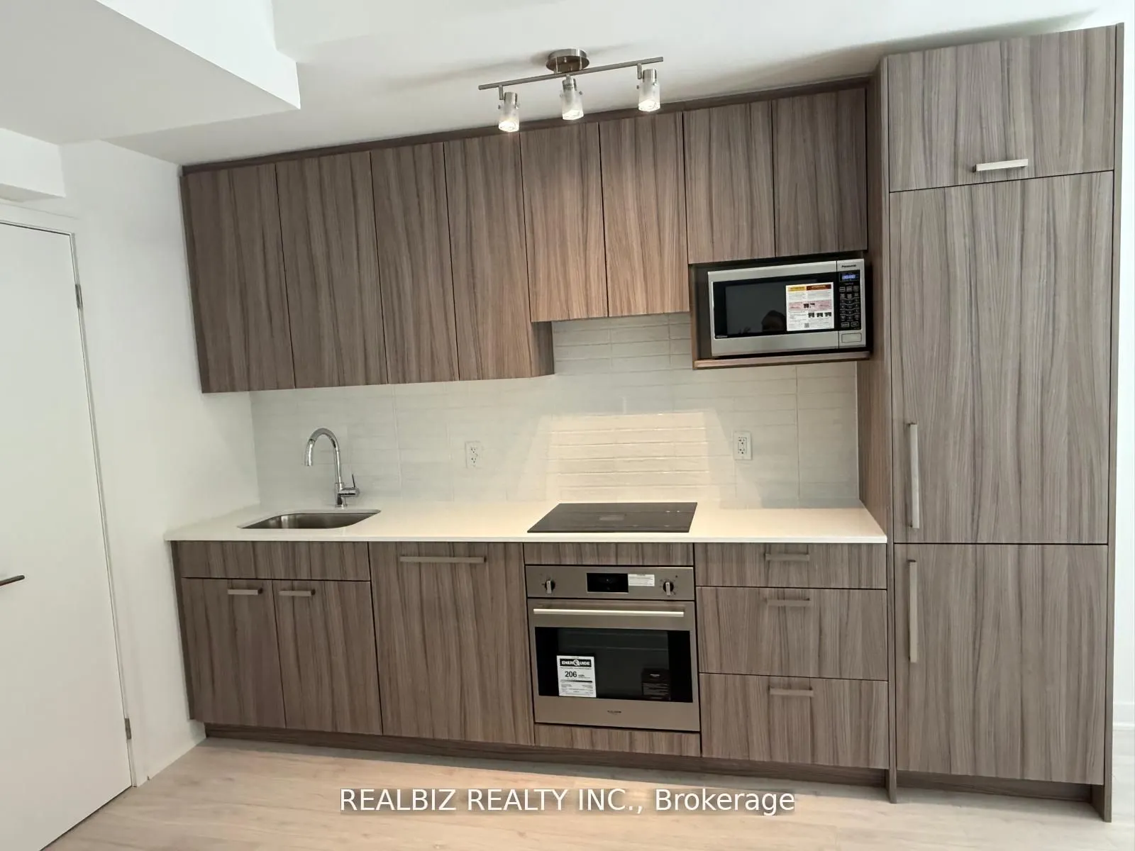 65 Curlew Drive, #216