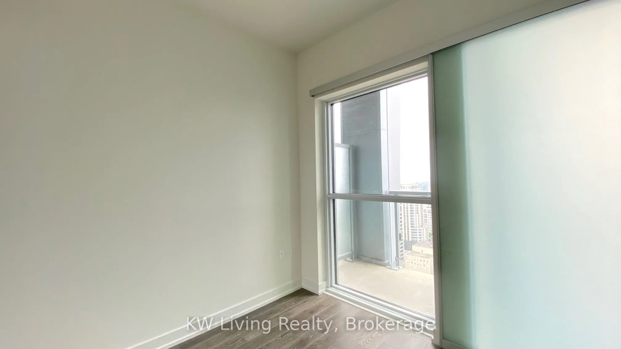 1 Yorkville Avenue, #3104