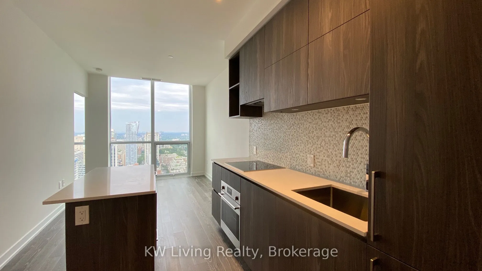 1 Yorkville Avenue, #3104