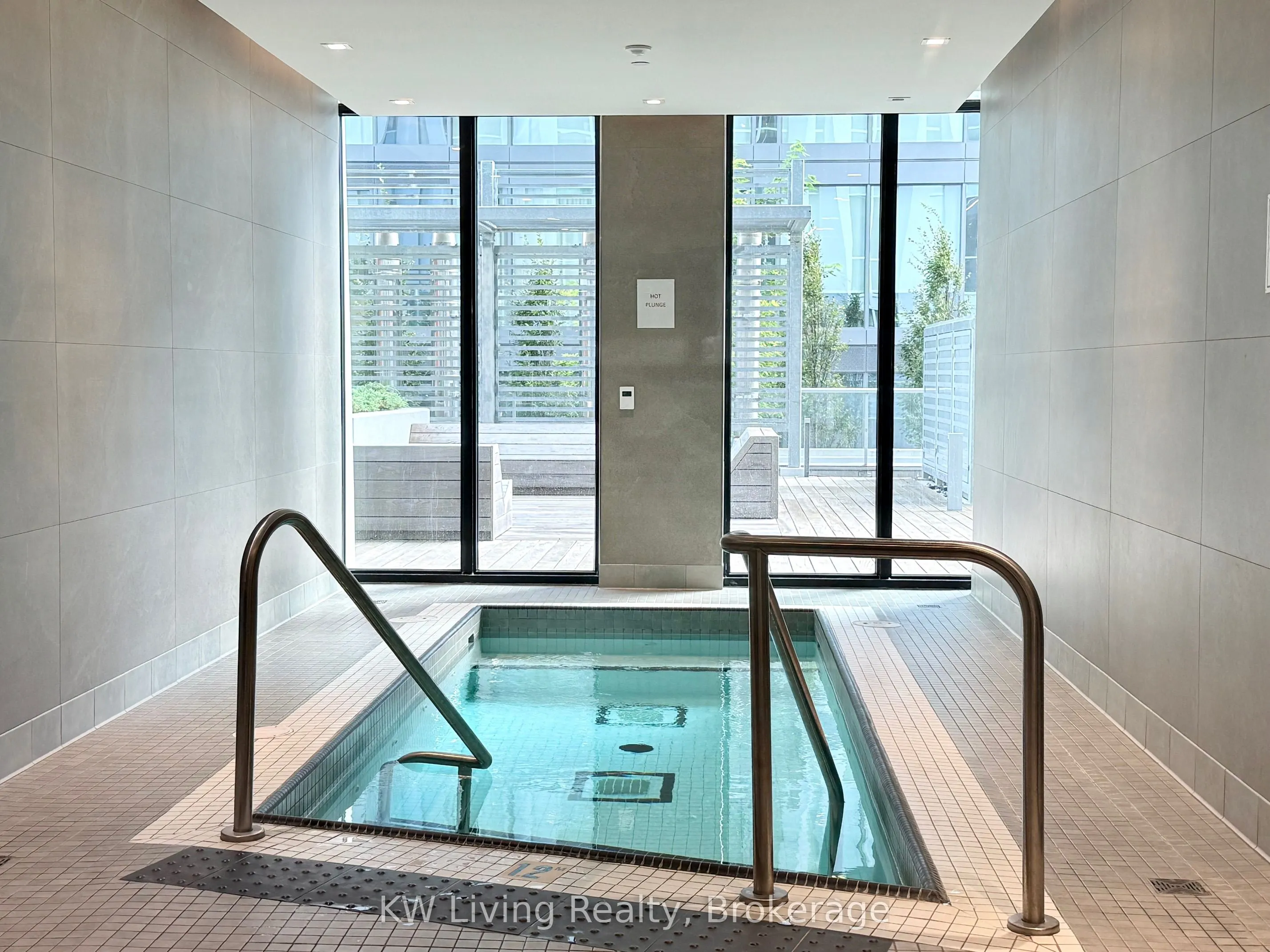 1 Yorkville Avenue, #3104