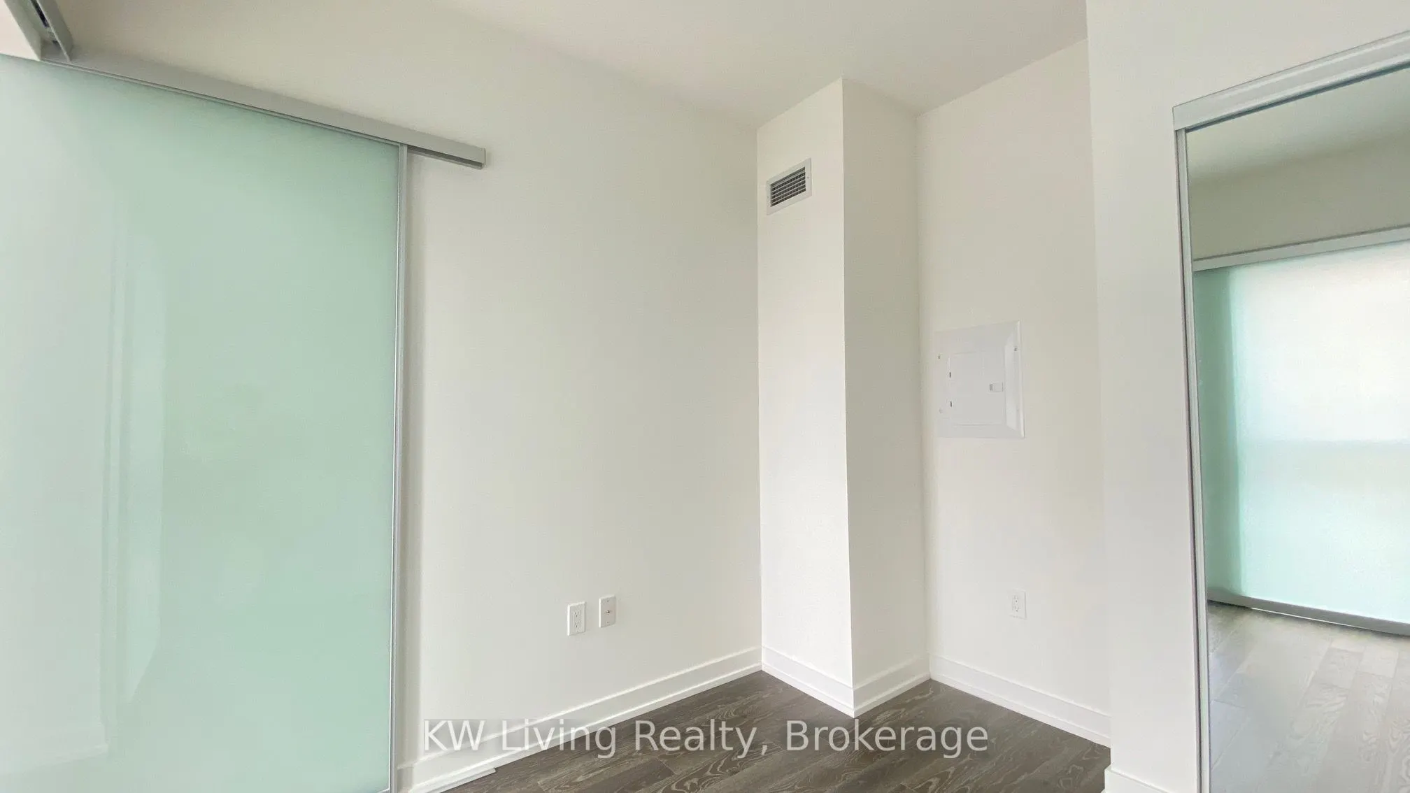 1 Yorkville Avenue, #3104