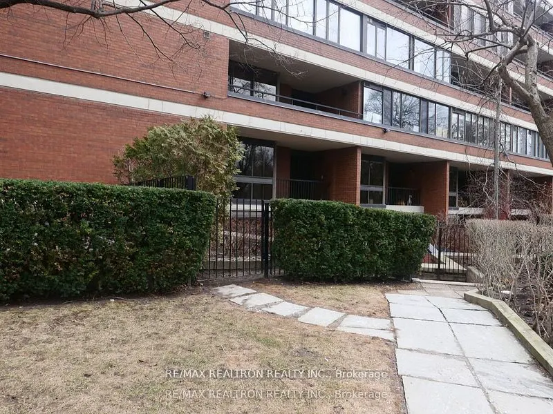 349 St Clair Avenue W, #115