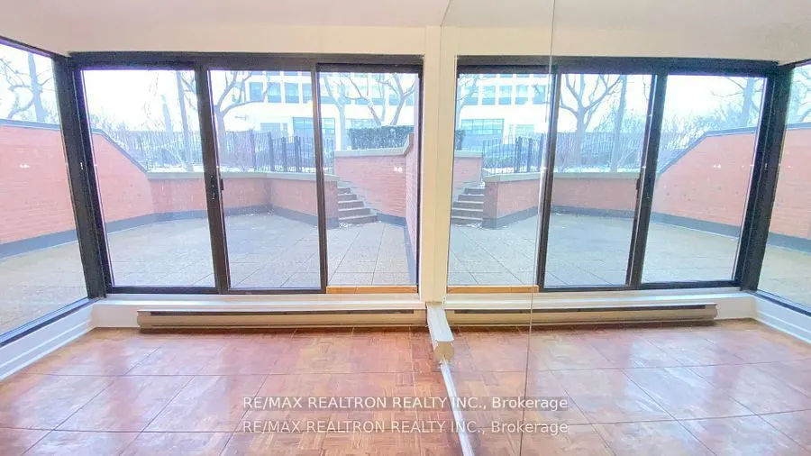 349 St Clair Avenue W, #115