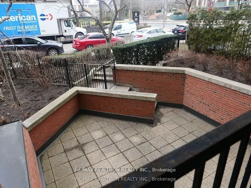 349 St Clair Avenue W, #115