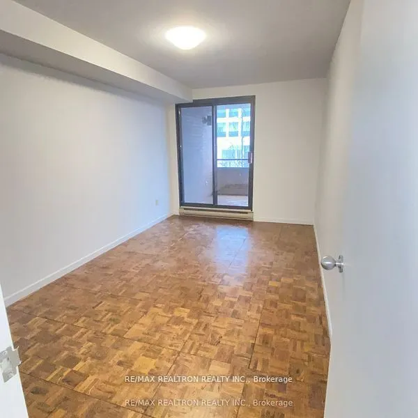 349 St Clair Avenue W, #115