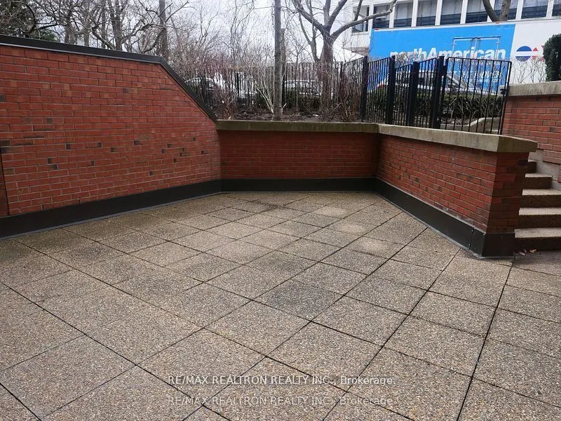 349 St Clair Avenue W, #115