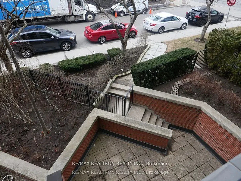 349 St Clair Avenue W, #115