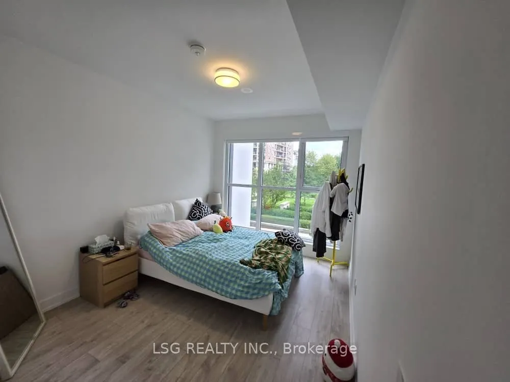 20 Inn on the Park Drive, #332
