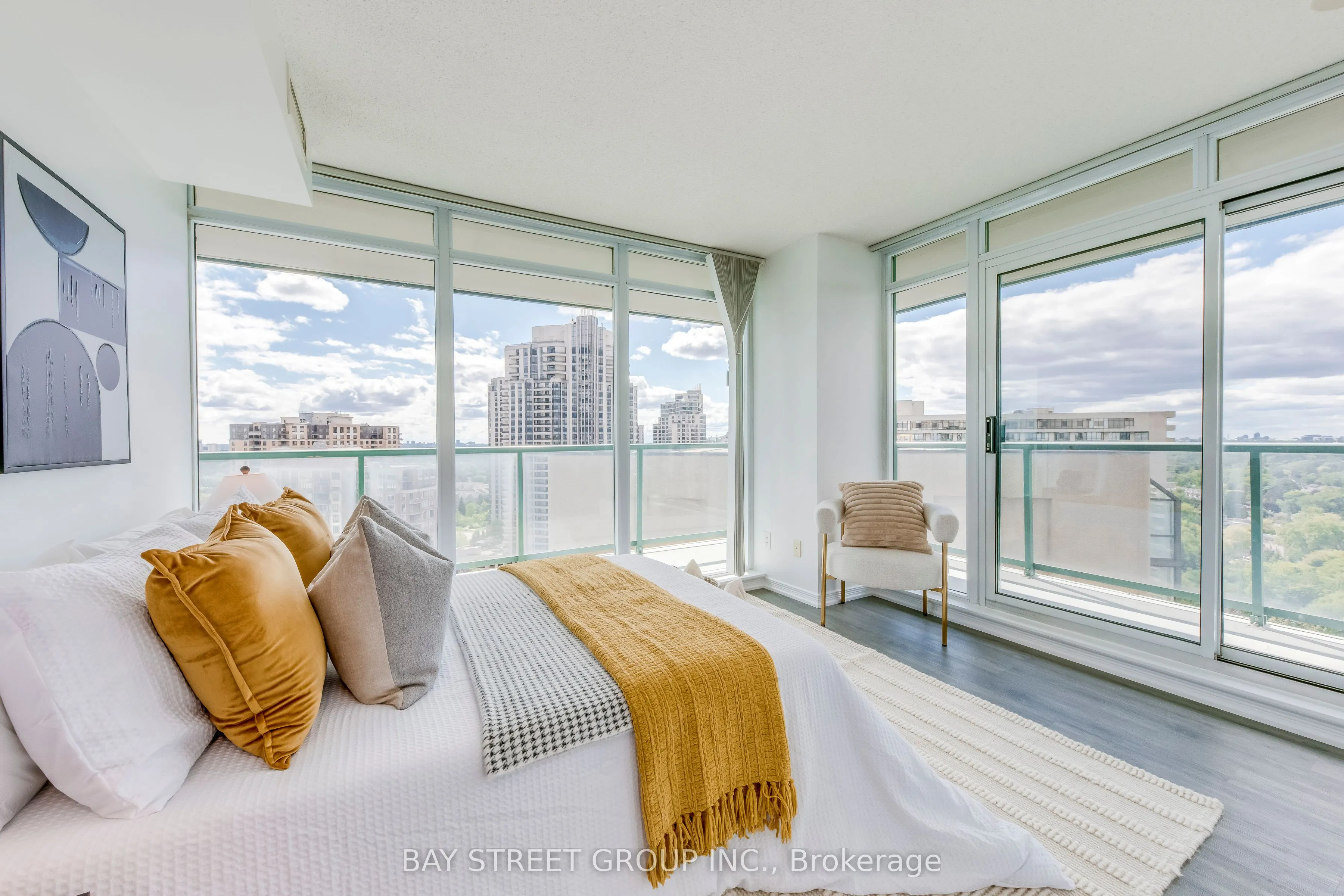 5500 Yonge Street, #1905