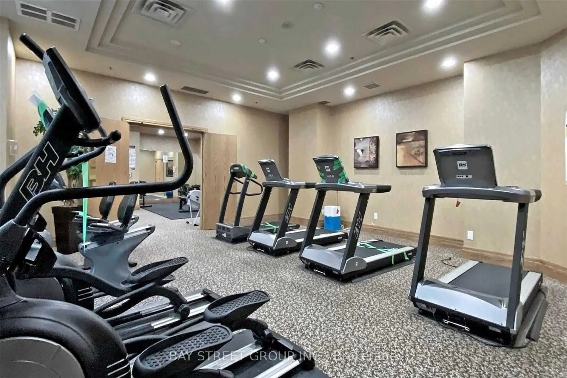 5500 Yonge Street, #1905
