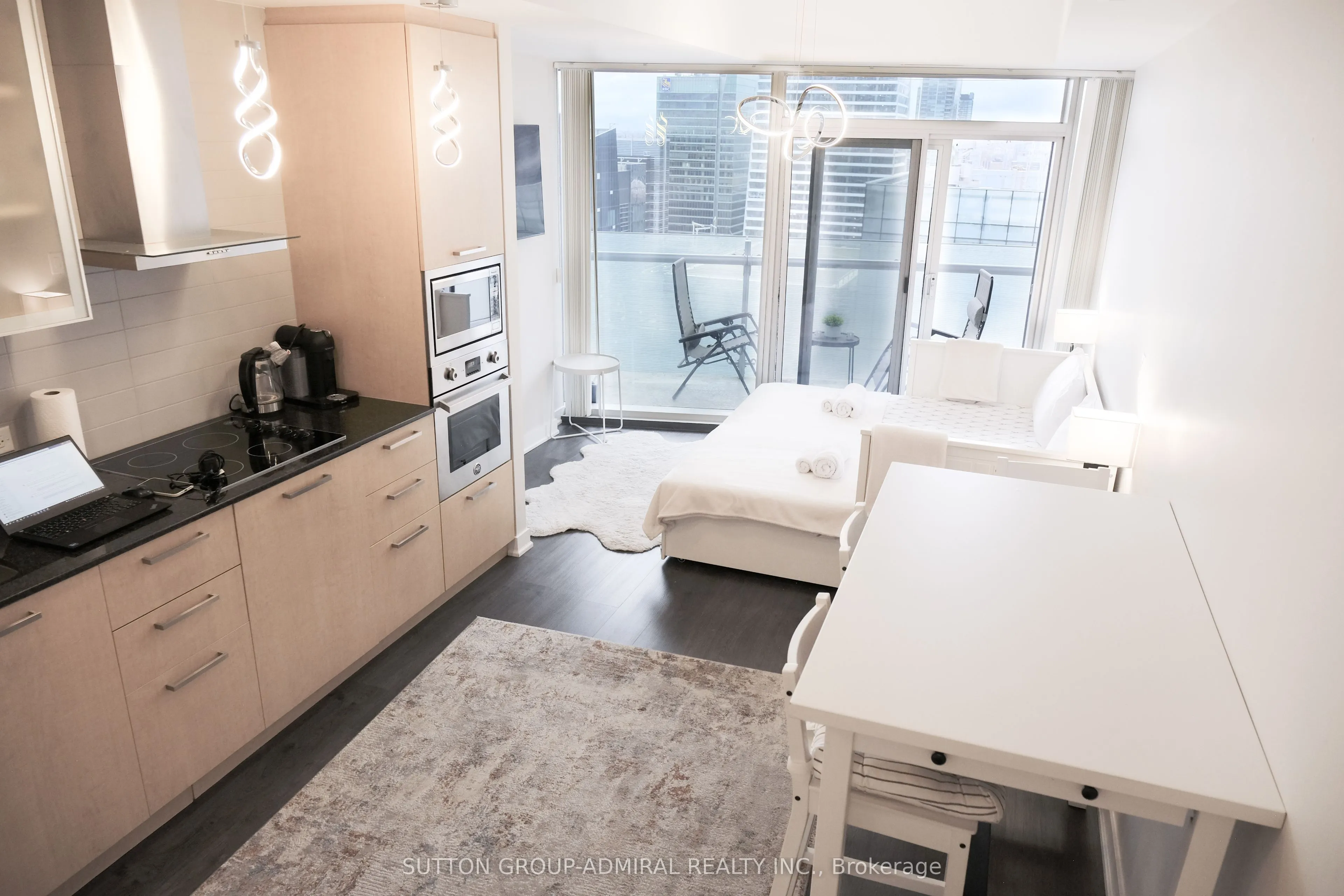 12 York Street, #4908