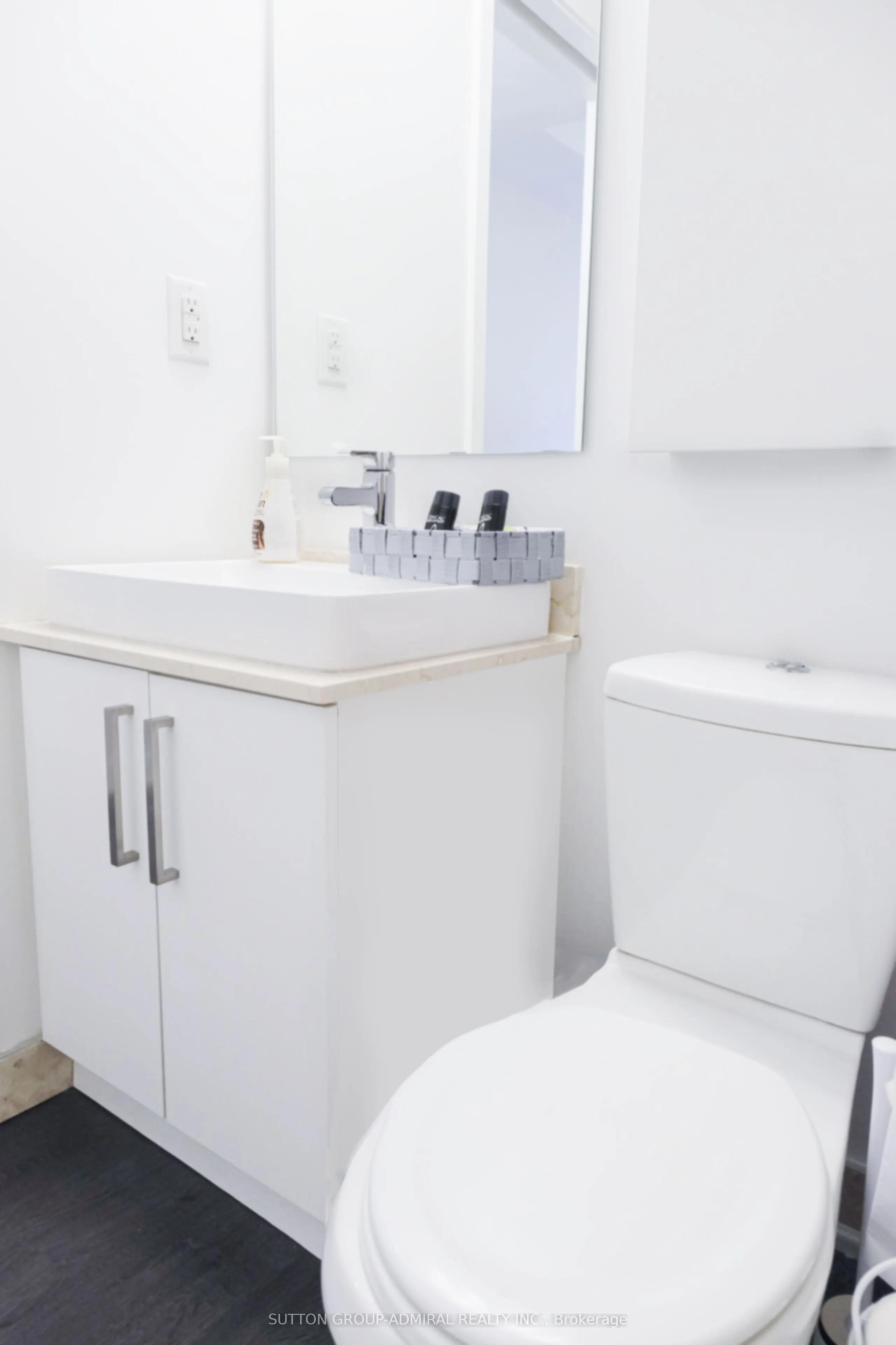 12 York Street, #4908