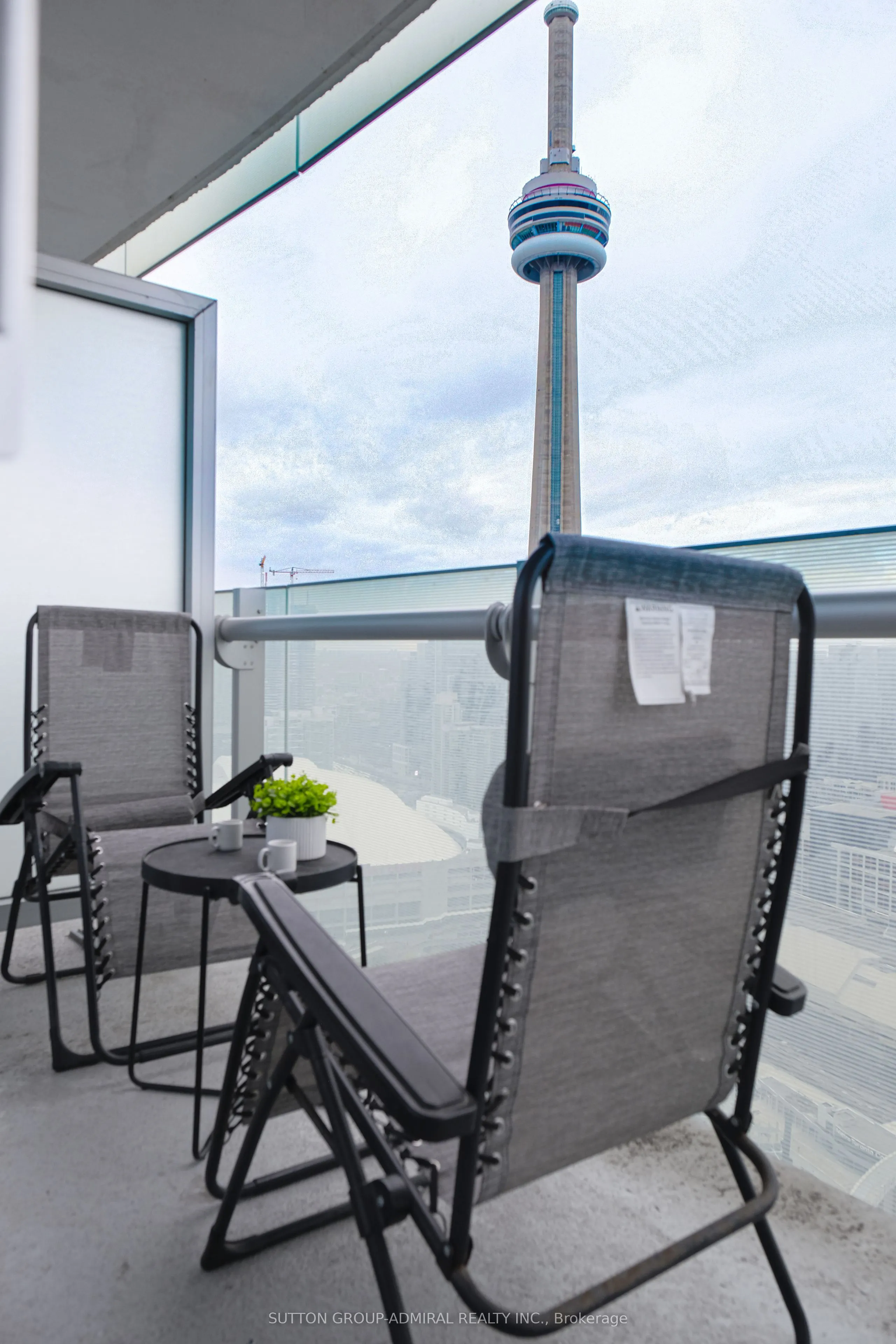 12 York Street, #4908