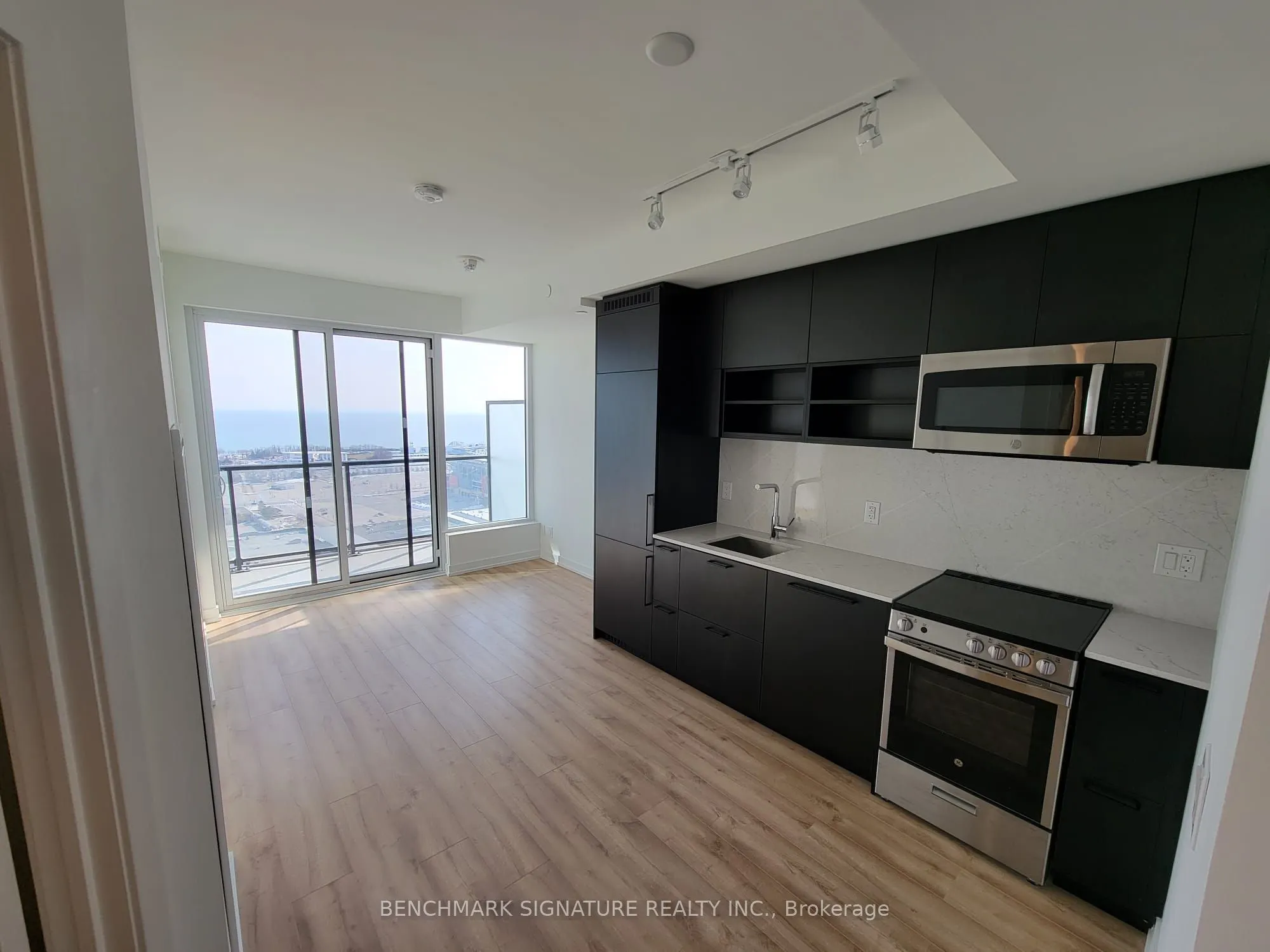 135 East Liberty Street, #2510