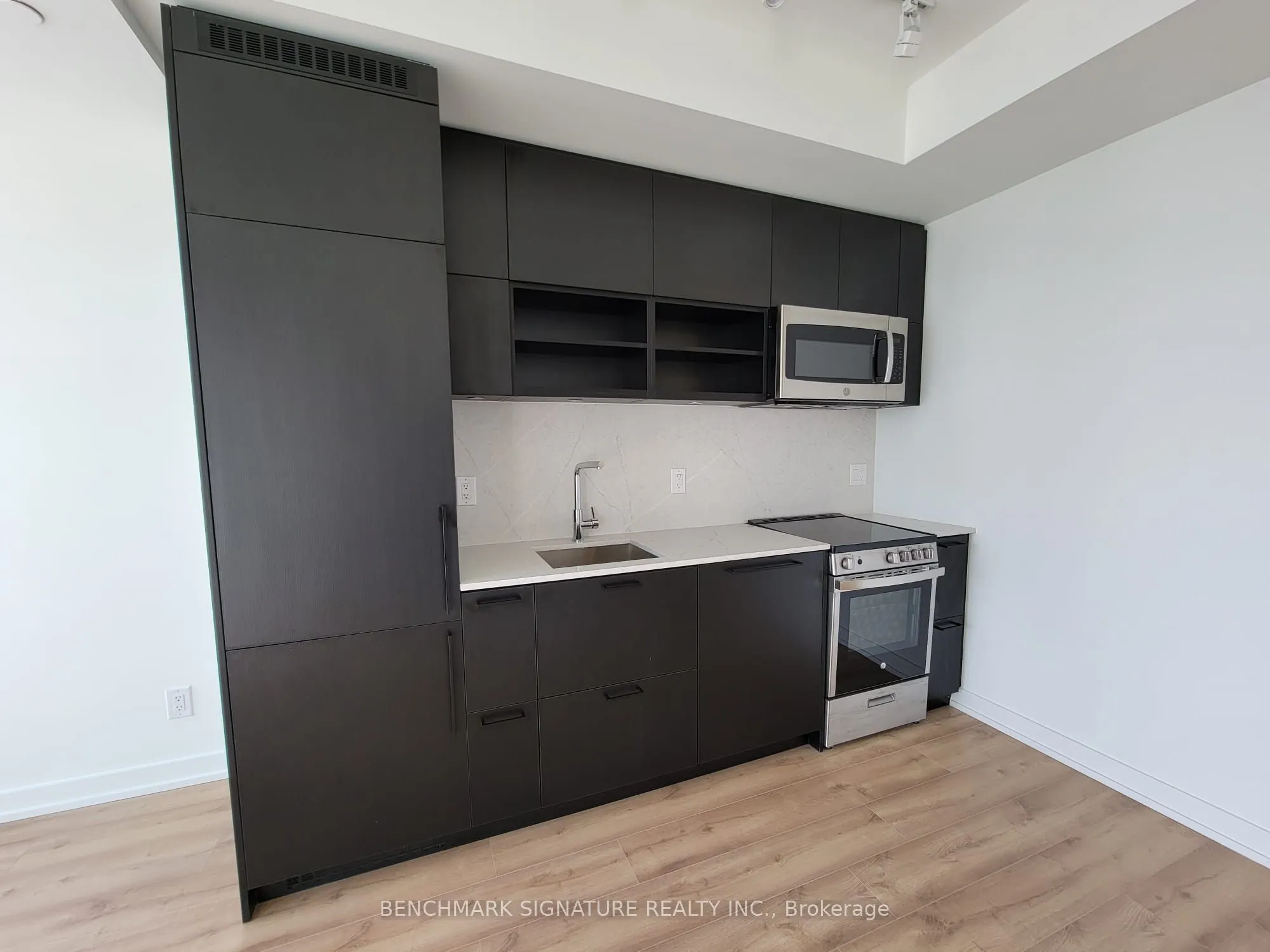 135 East Liberty Street, #2510