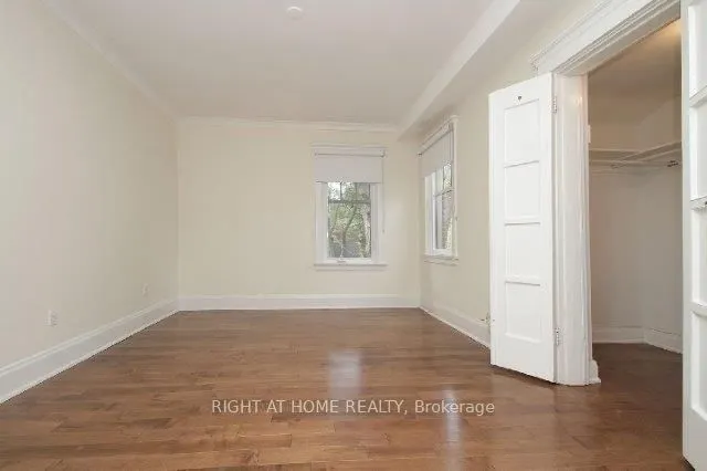 31 Oriole Parkway, #2nd Flr