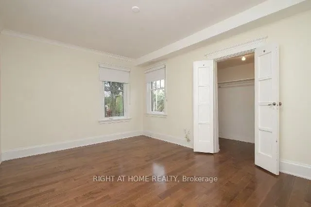 31 Oriole Parkway, #2nd Flr