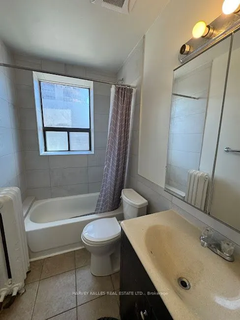 930 St. Clair Avenue, #201