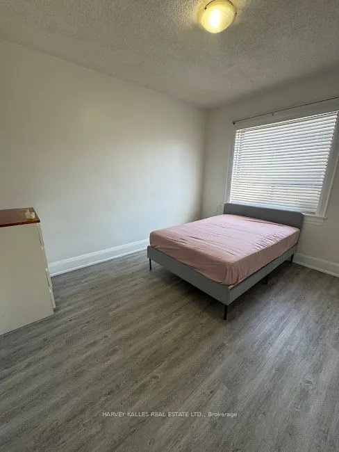 930 St. Clair Avenue, #201