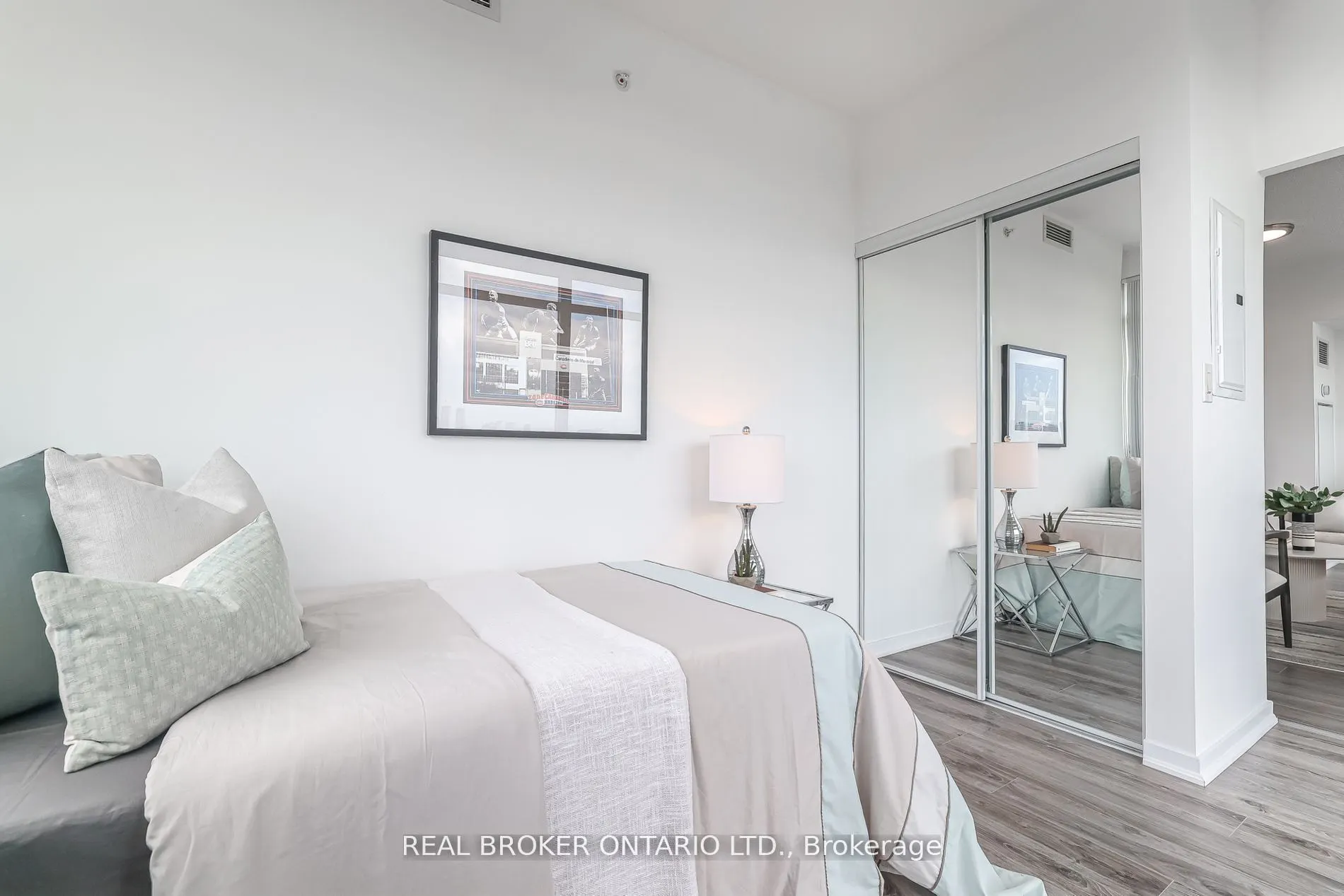 68 Abell Street, #1129