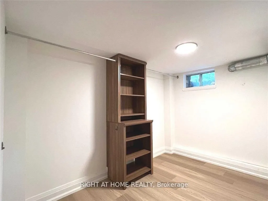 31 Oriole Parkway, #Bsmt