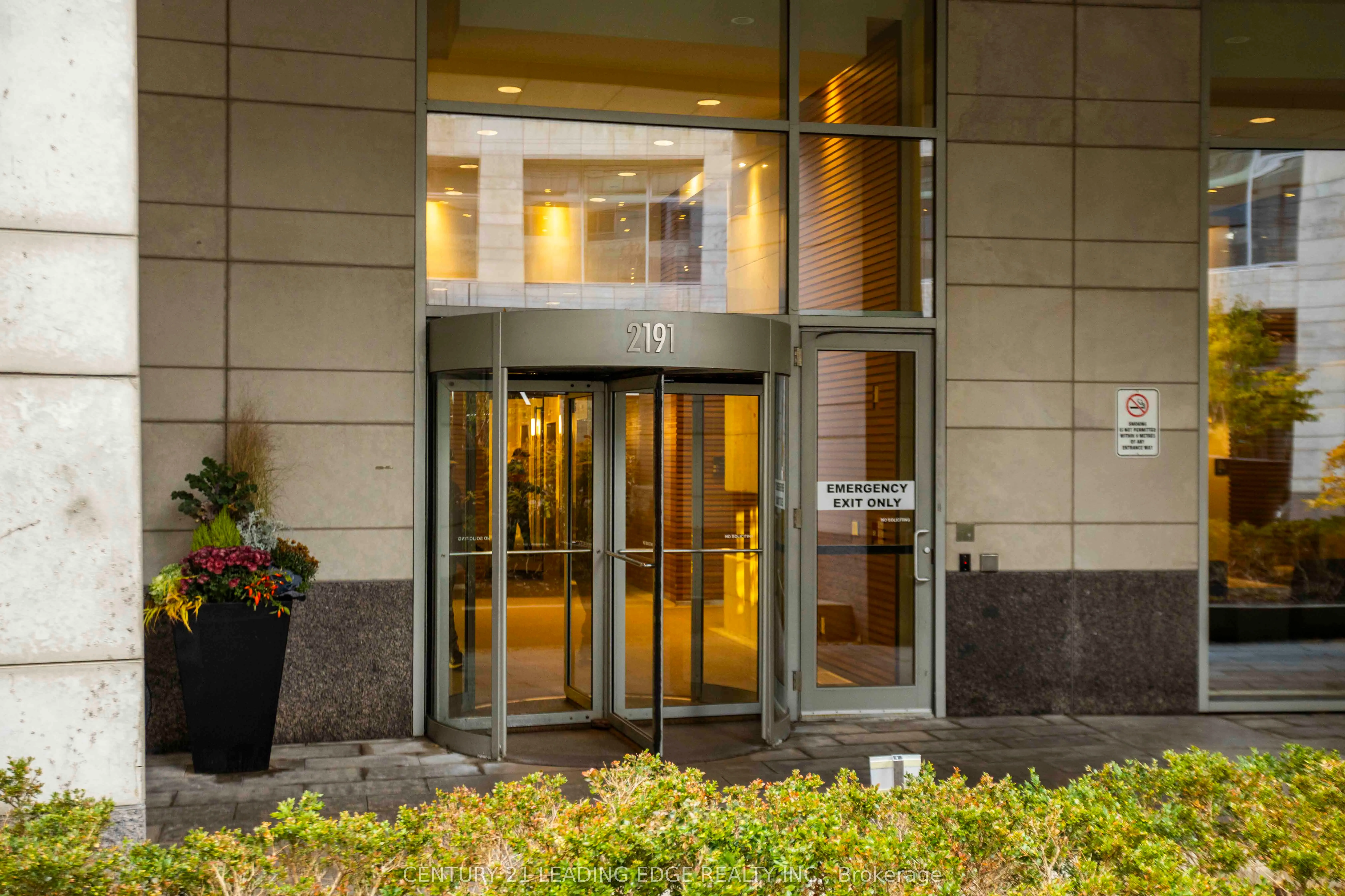 2191 Yonge Street, #L5