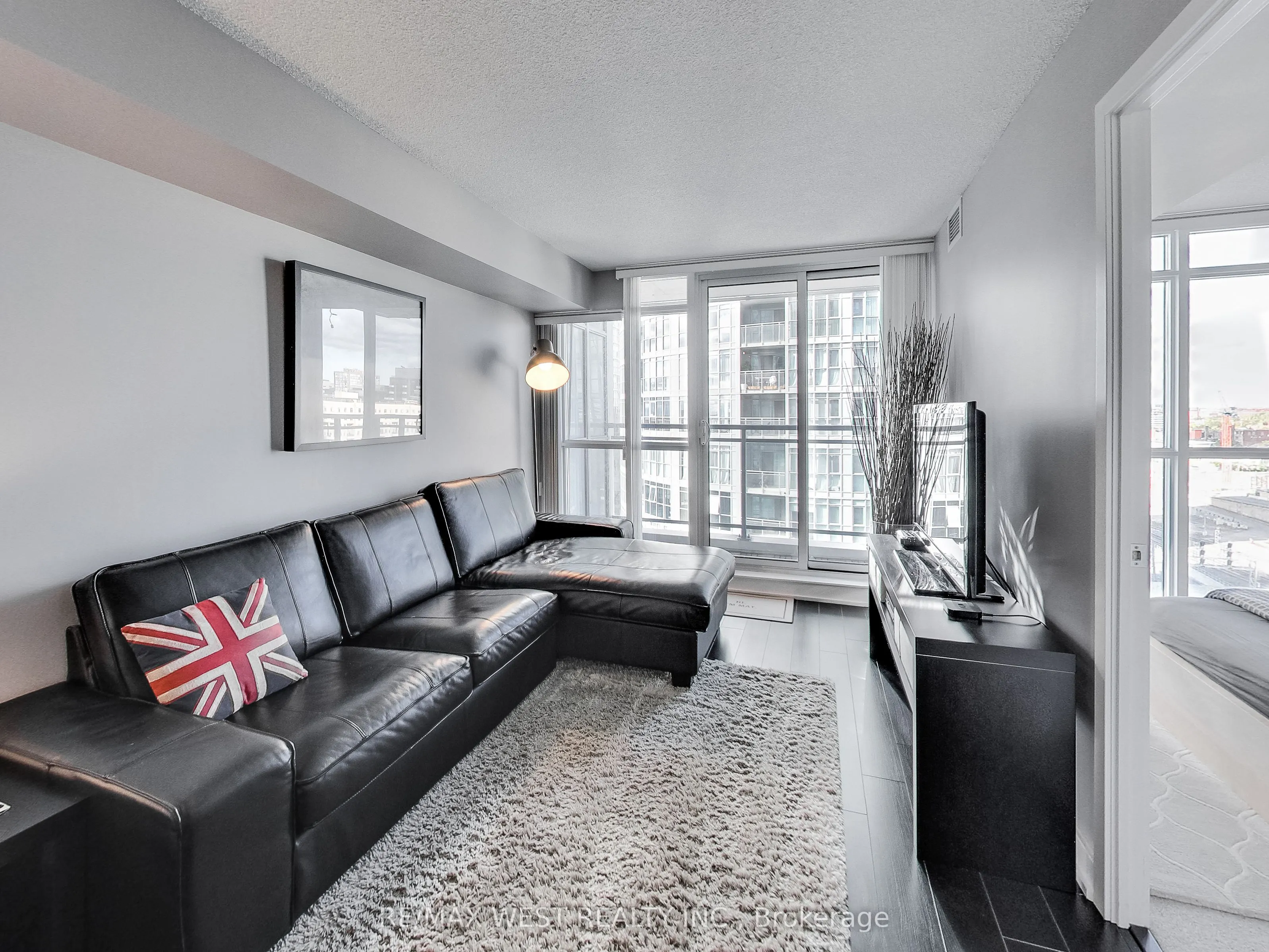 15 Iceboat Terrace E, #1110