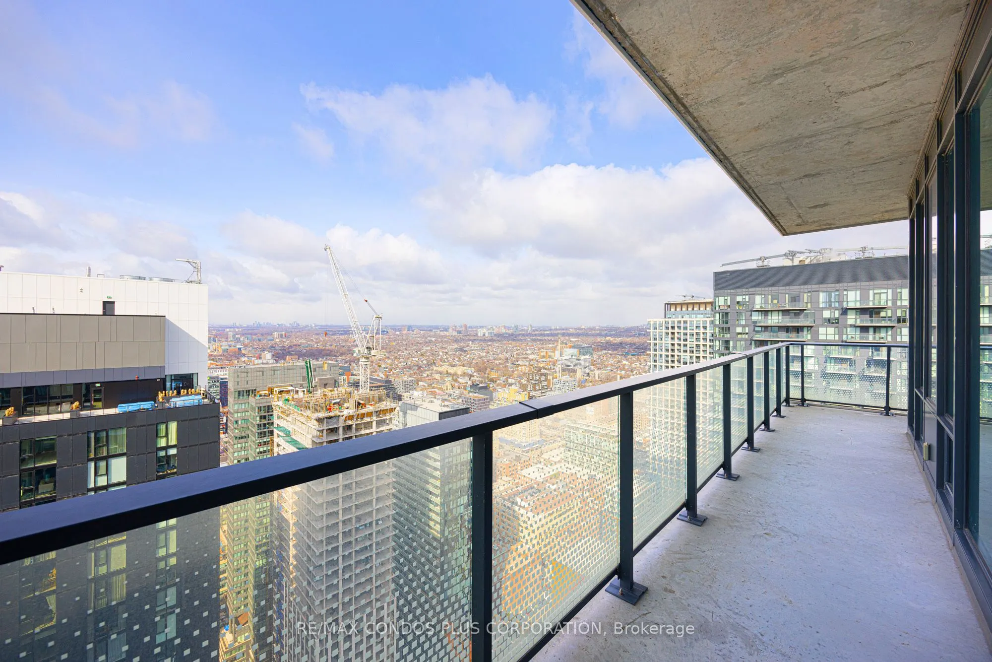 125 Blue Jays Way, #5303
