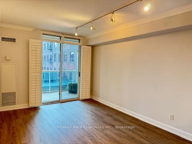 323 Richmond Street, #307