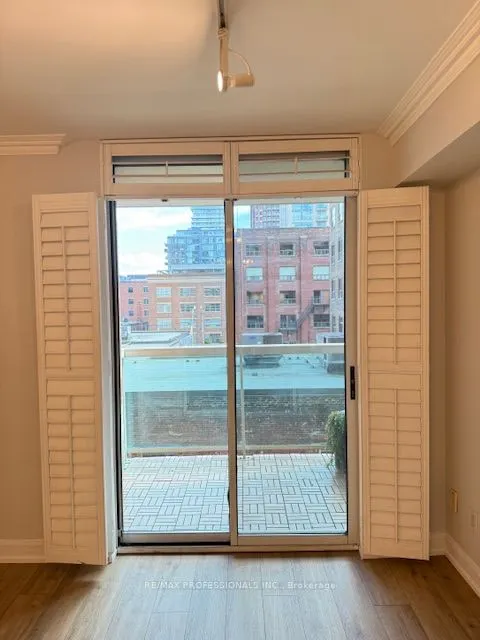 323 Richmond Street, #307