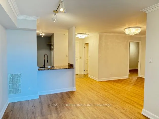 323 Richmond Street, #307