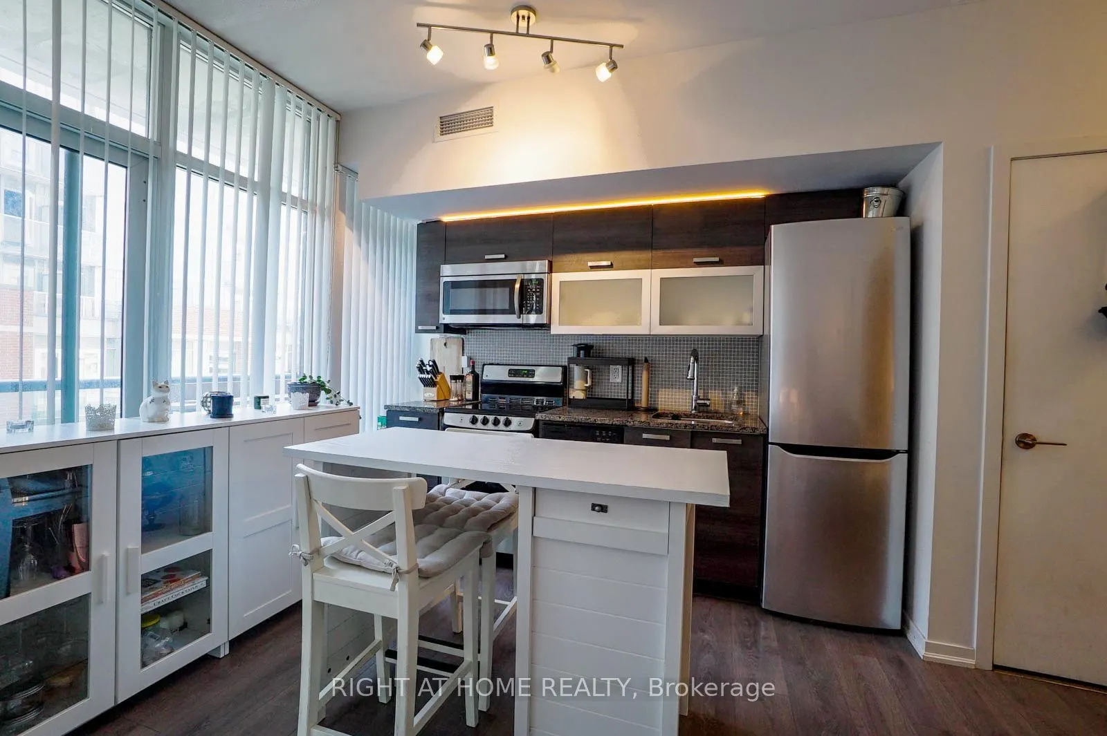 36 Lisgar Street, #601W
