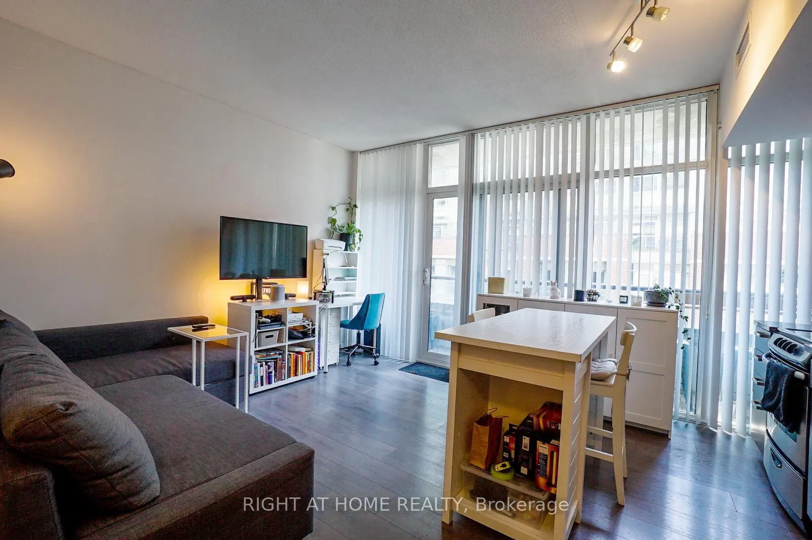 36 Lisgar Street, #601W