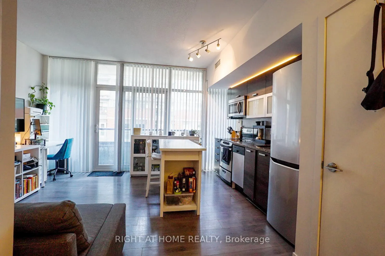36 Lisgar Street, #601W