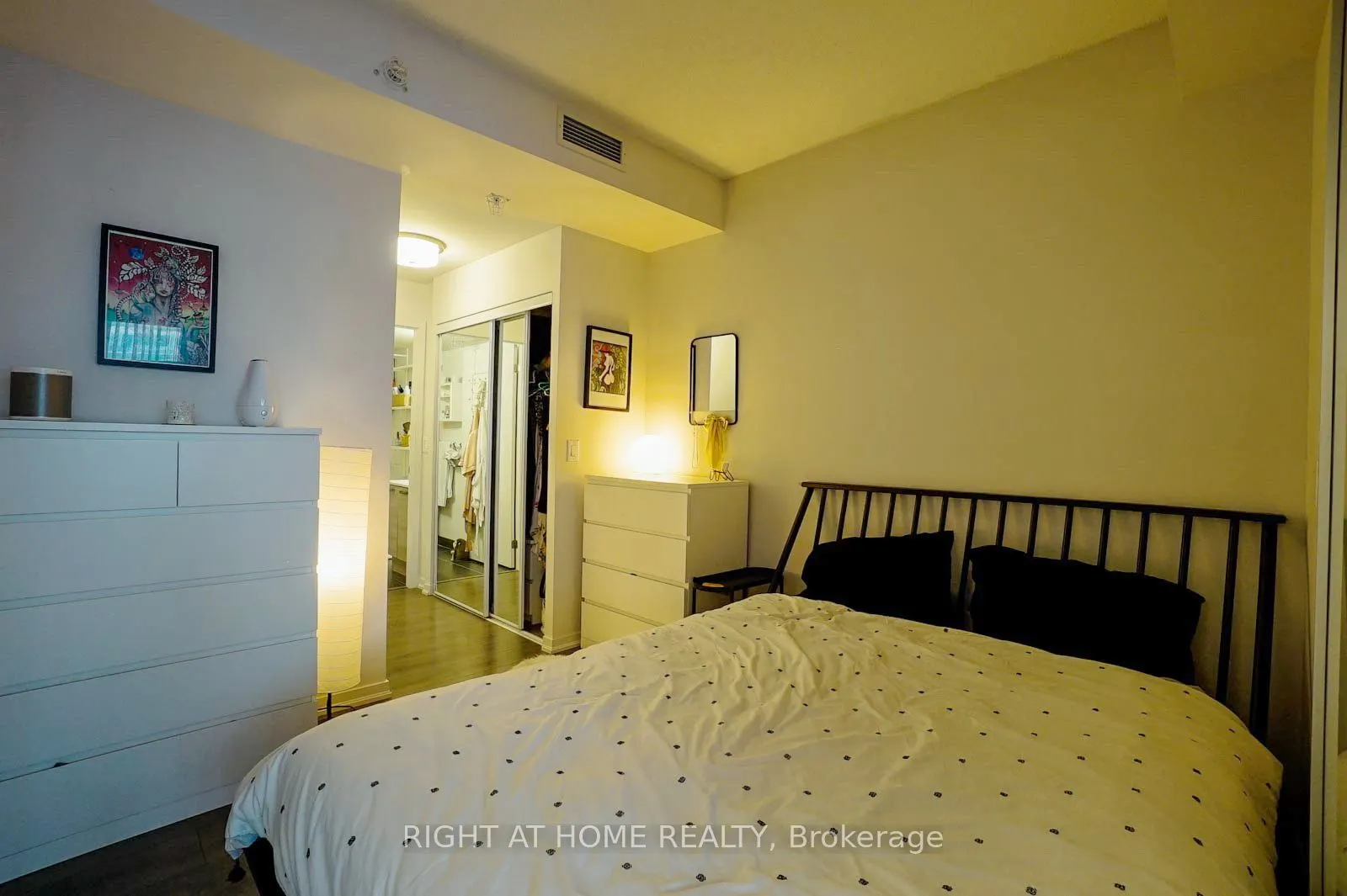 36 Lisgar Street, #601W