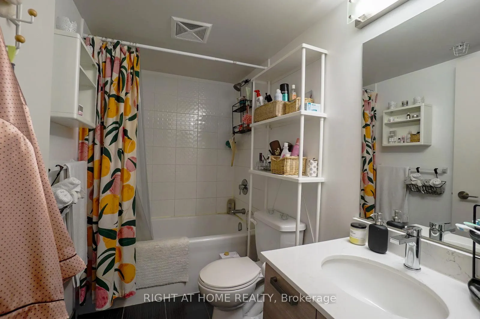 36 Lisgar Street, #601W