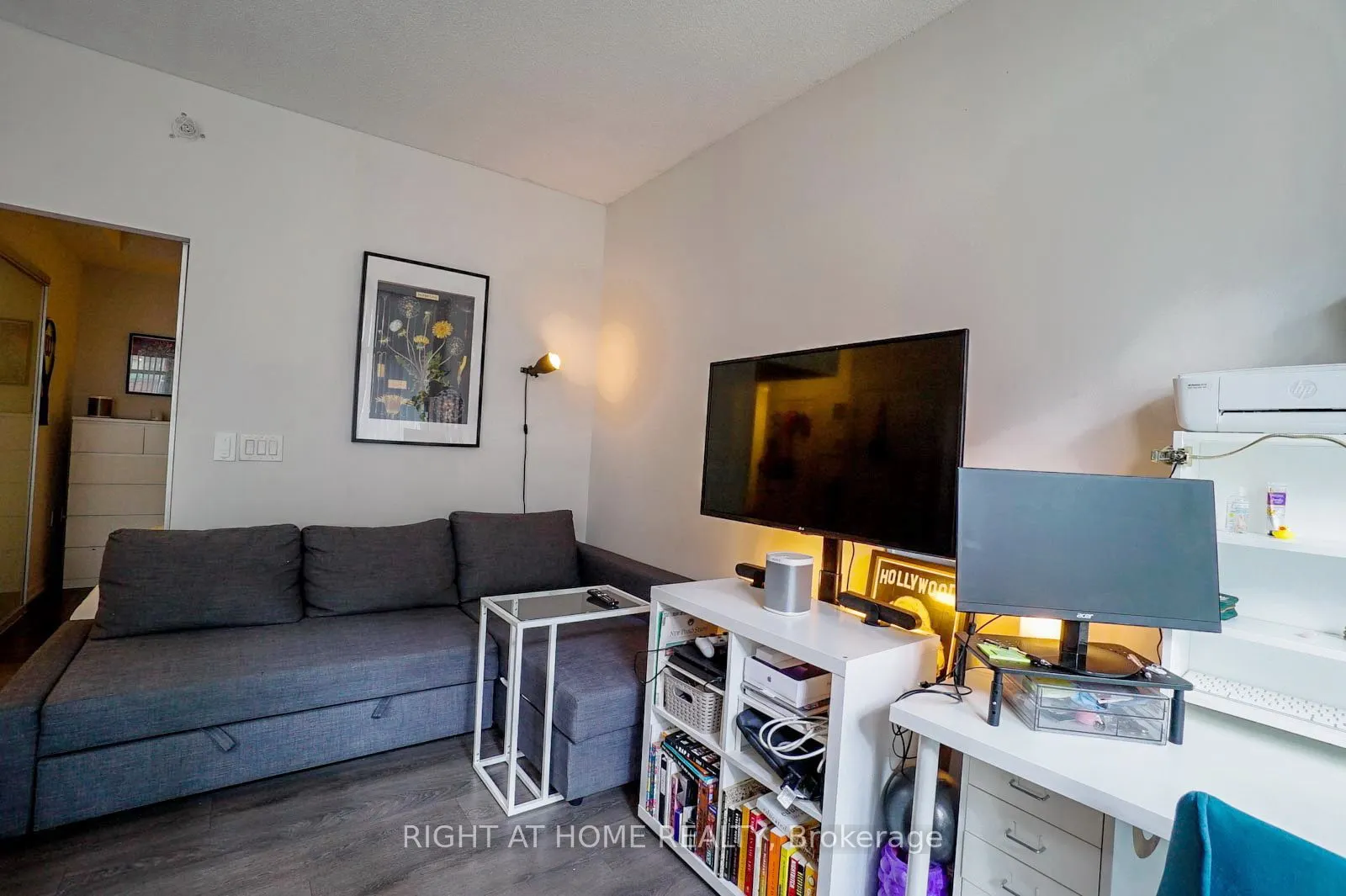 36 Lisgar Street, #601W