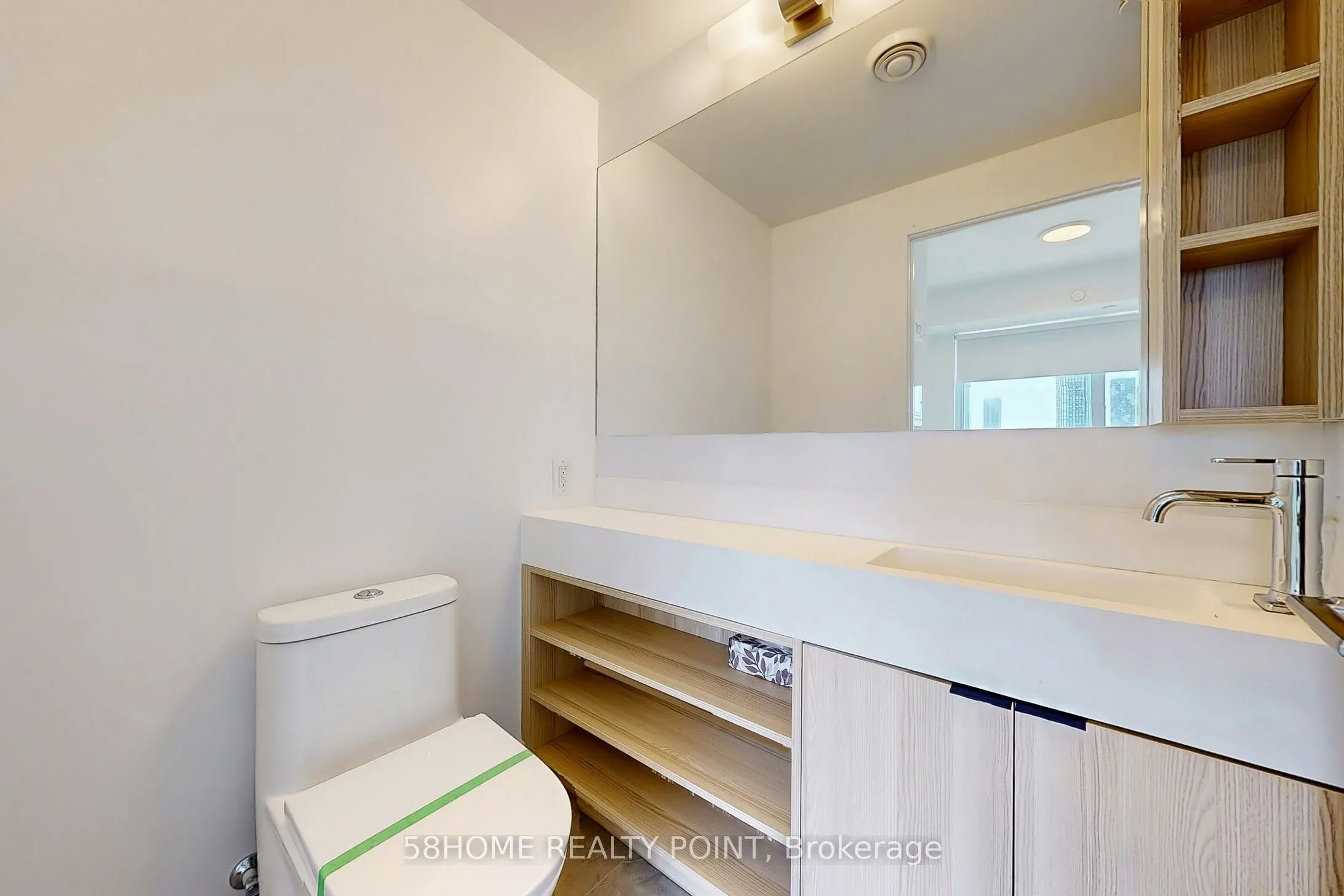 252 Church Street, #Ph00